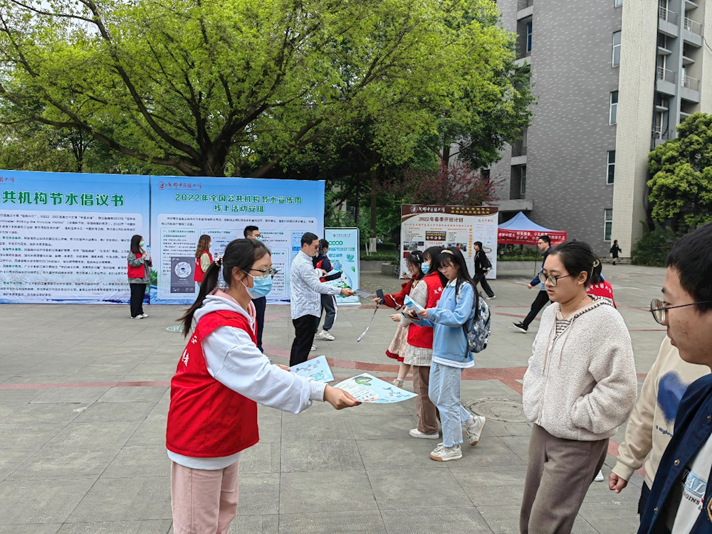 d375fc5f223d461686529f55c70ac6d8.png d375fc5f223d461686529f55c70ac6d8.png